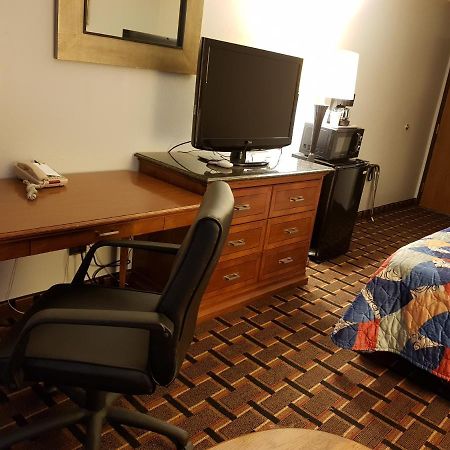 Le Mars Inn And Suites Ngoại thất bức ảnh